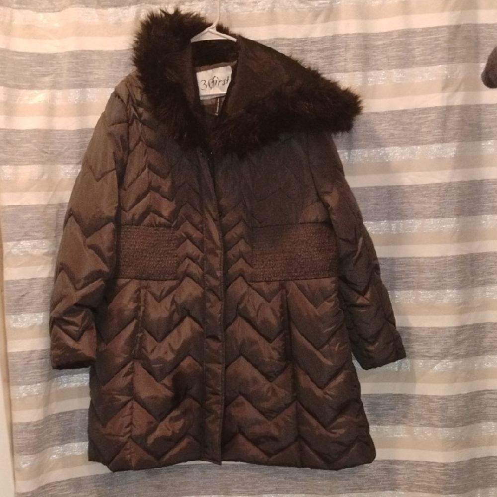 Black Quilted Women's Coat with Faux Fur Trim